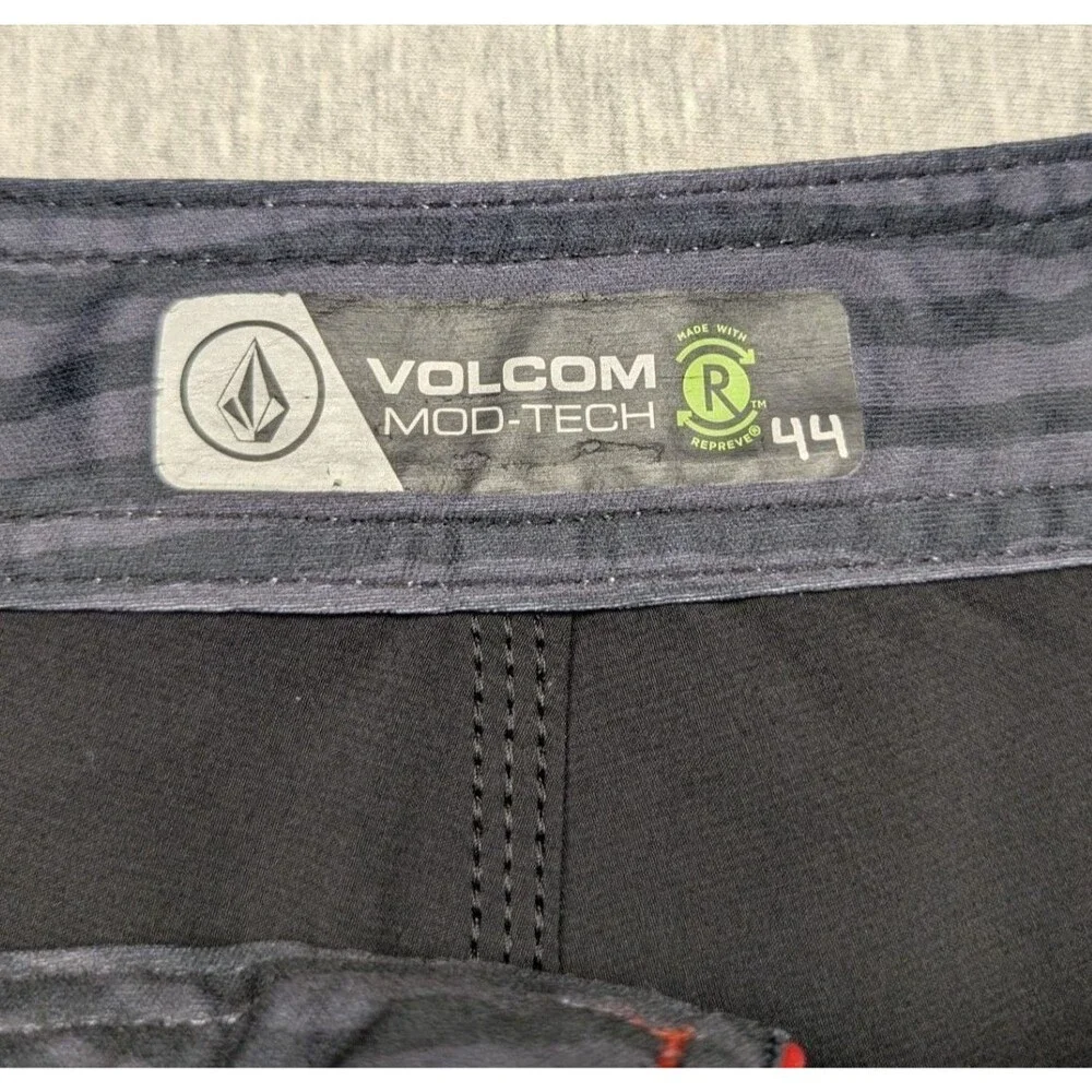 Volcom Hawaii Mod-Tech Boardshorts Men's Size 44